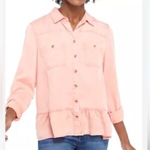 New Directions peplum boyfriend shirt Size Small Peach color New
